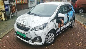 Carwrapping met A-merk folies, onderscheidende designs.