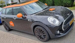 Carwrapping met A-merk folies, onderscheidende designs.