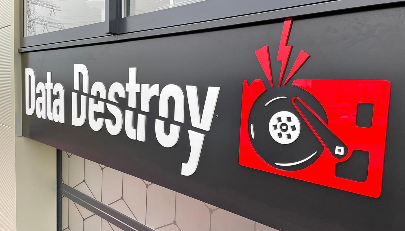 Gevelreclame, gevelsigning, winkels, bedrijfsgebouwen