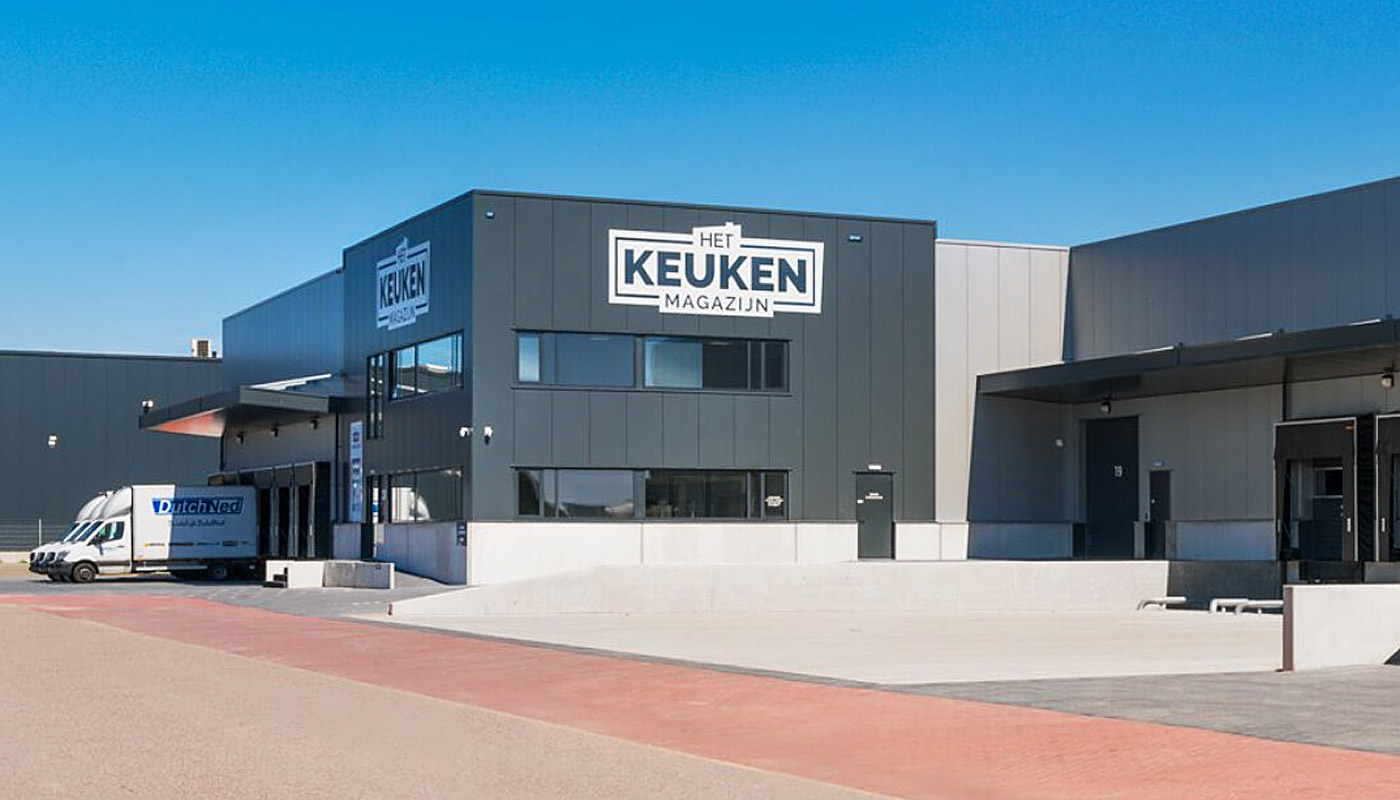 Gevelreclame, gevelsigning, winkels, bedrijfsgebouwen