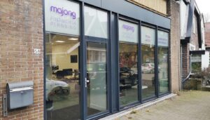 raamdecoratie winkelruiten raampartijen bedrijfspanden