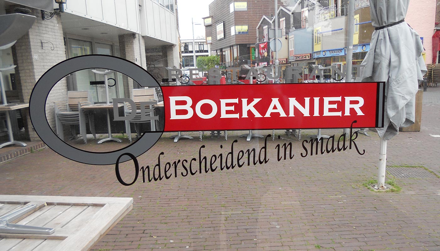 raamdecoratie winkelruiten raampartijen bedrijfspanden