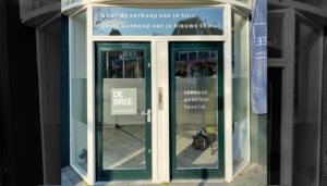 raamdecoratie winkelruiten raampartijen bedrijfspanden