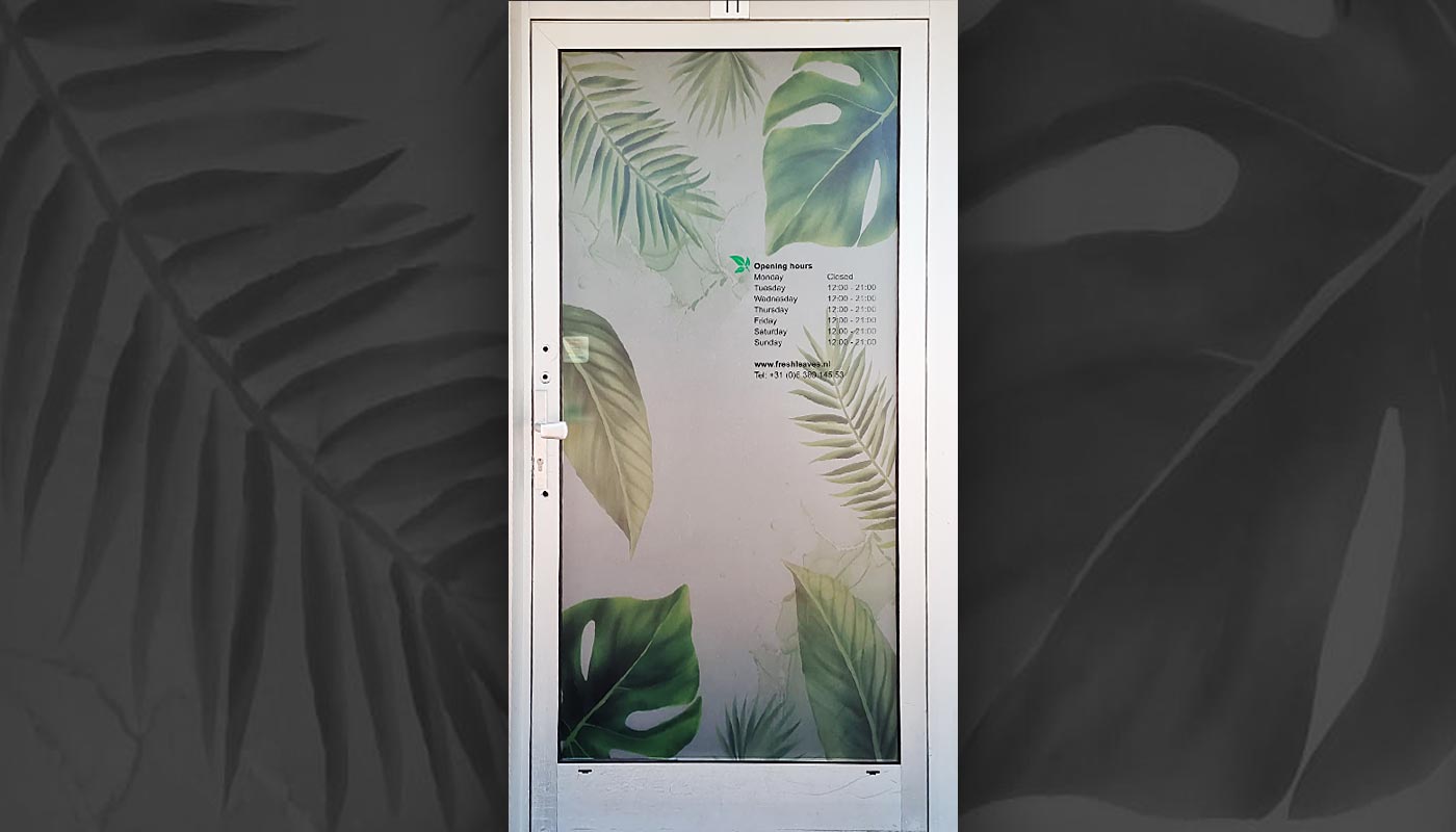 raamdecoratie winkelruiten raampartijen bedrijfspanden